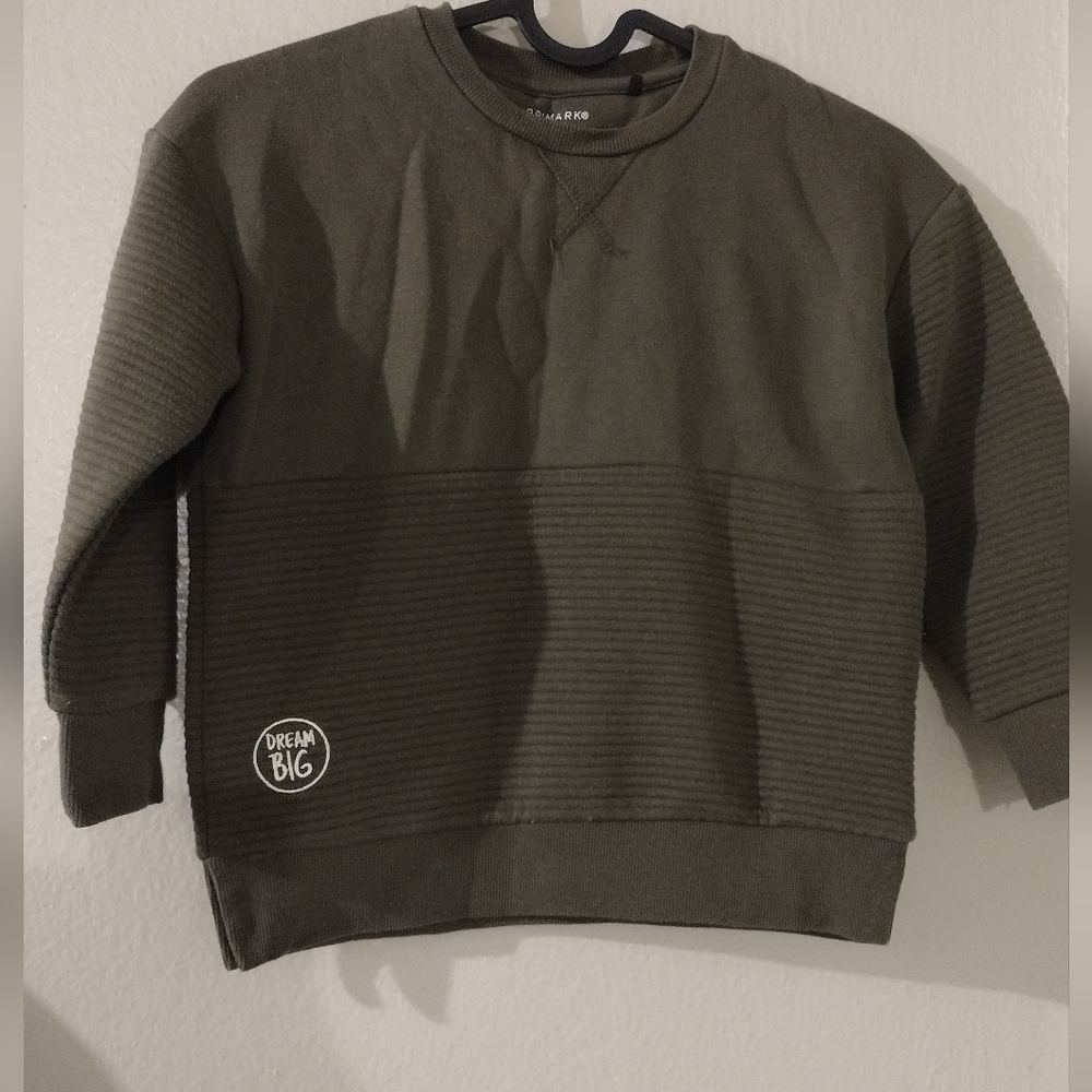 DREAM BIG boys sweatshirt